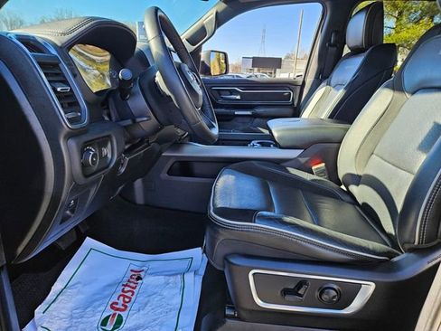 Used 2024 RAM 1500 Laramie image 8