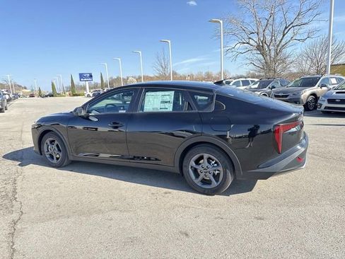 New 2026 Kia K4 LXS FWD image 6