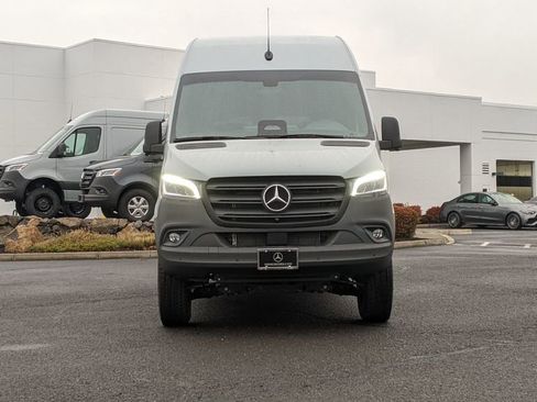 New 2026 Mercedes-Benz Sprinter 2500 image 2