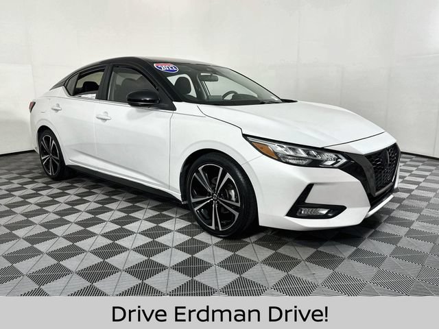 Certified 2022 Nissan Sentra SR FWD image 1