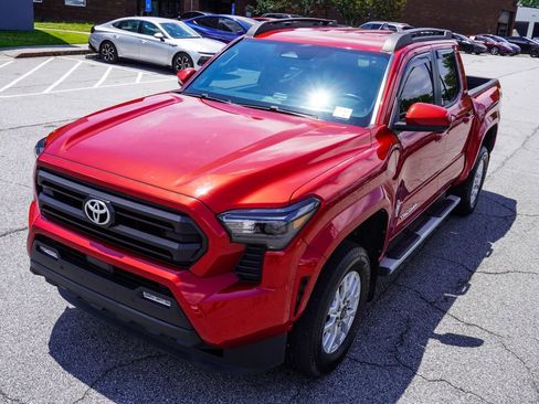 Used 2024 Toyota Tacoma SR5 w/ SR5 Upgrade Package RWD image 38