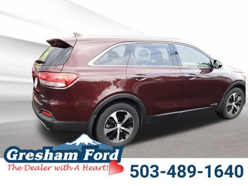 Used 2018 Kia Sorento EX AWD/4WD image 8
