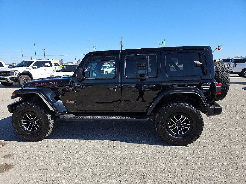 Used 2026 Jeep Wrangler Unlimited Rubicon AWD/4WD image 3
