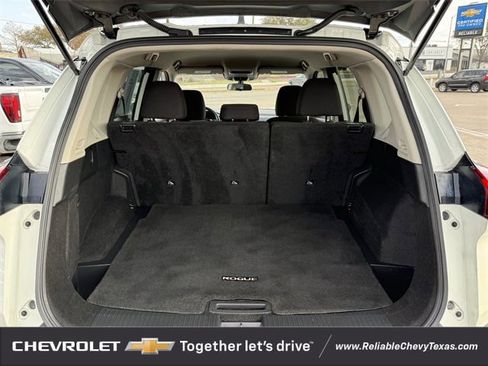 Used 2023 Nissan Rogue S image 34