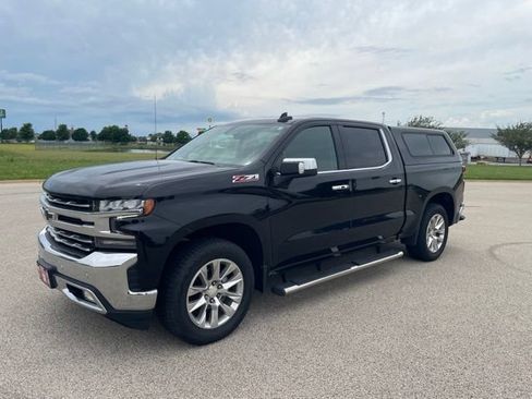 Used 2022 Chevrolet Silverado 1500 LTZ AWD/4WD image 6