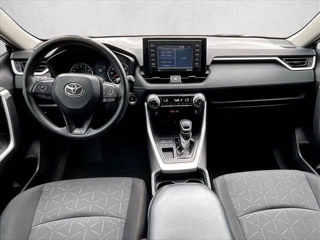 Used 2021 Toyota RAV4 XLE w/ Convenience Package FWD image 15