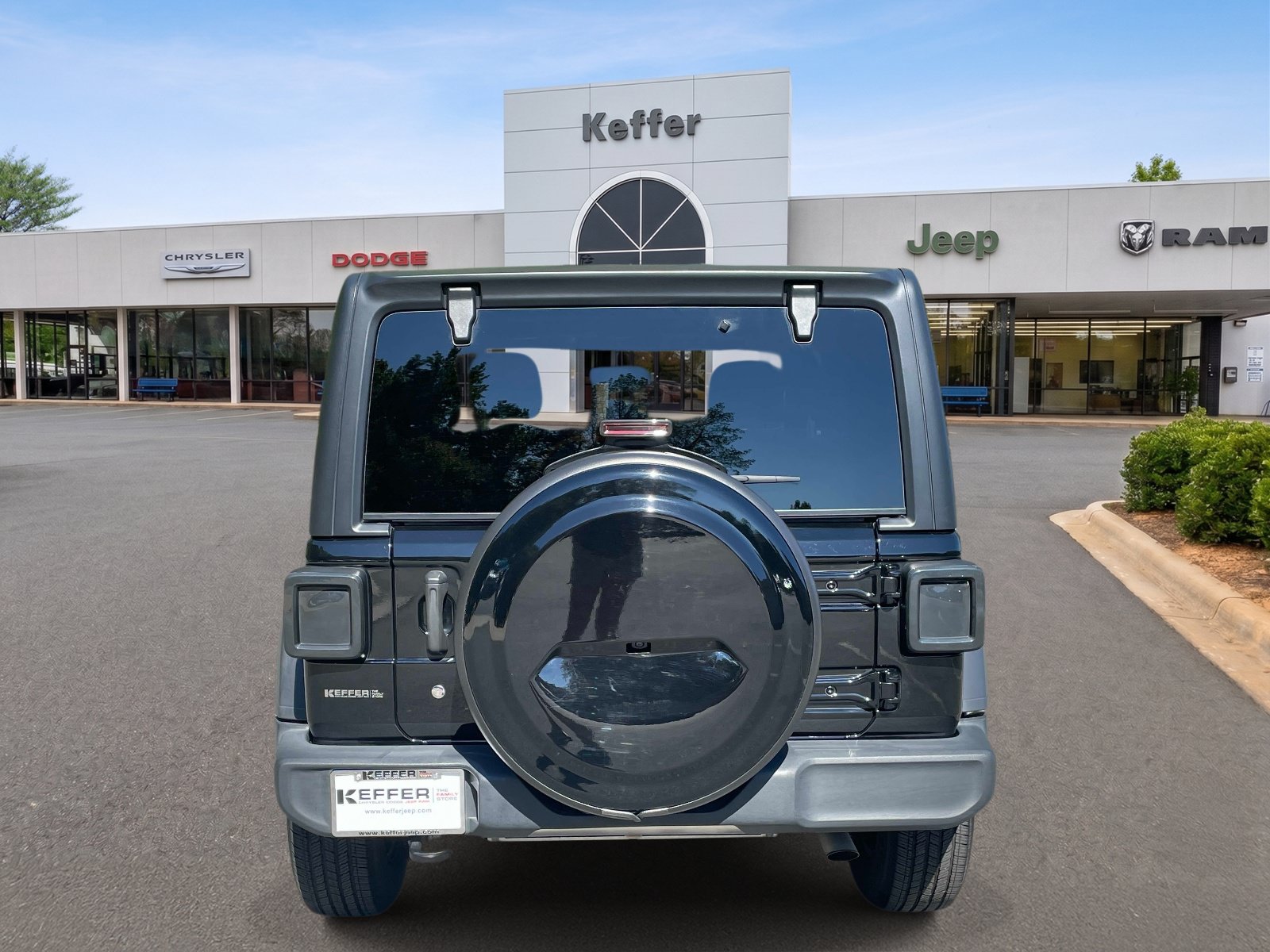 Certified 2023 Jeep Wrangler Sport AWD/4WD image 4