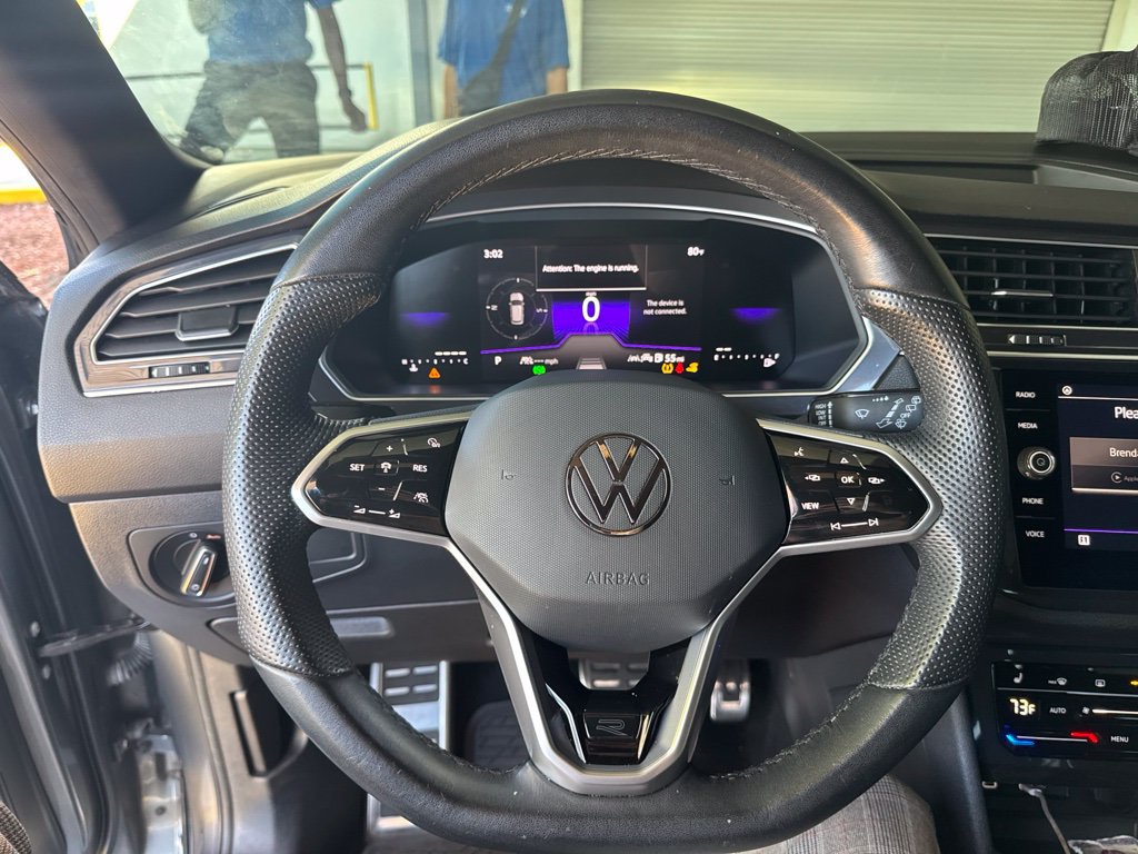 Used 2024 Volkswagen Tiguan SE R-Line FWD image 6