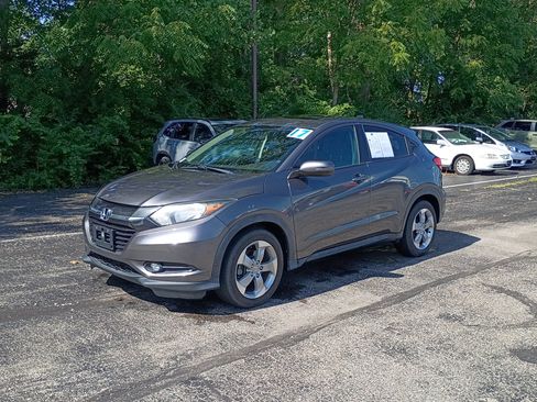 Used 2017 Honda HR-V EX image 7