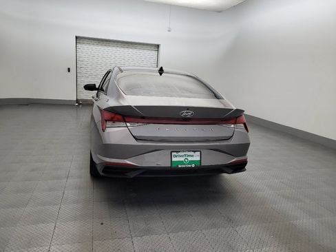 Used 2023 Hyundai Elantra SEL w/ Convenience Package FWD image 6