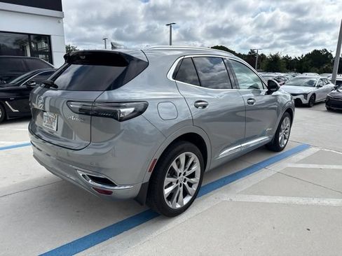 Used 2023 Buick Envision Avenir FWD image 3
