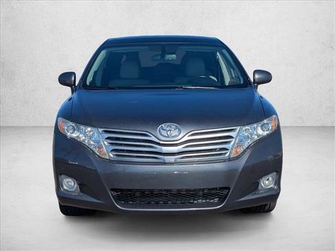 Used 2011 Toyota Venza image 2