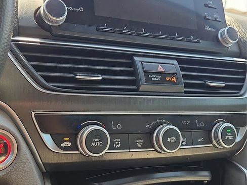 Used 2019 Honda Accord LX image 13
