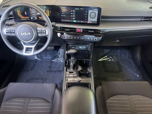 Used 2025 Kia K5 LXS FWD image 27
