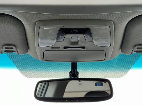 Used 2015 Toyota Sienna SE Premium FWD image 30