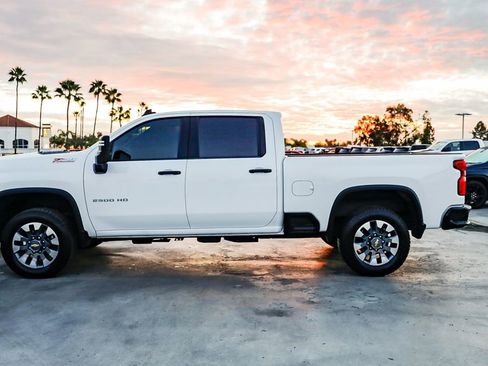 Used 2024 Chevrolet Silverado 2500 Custom w/ Custom Value Package image 13