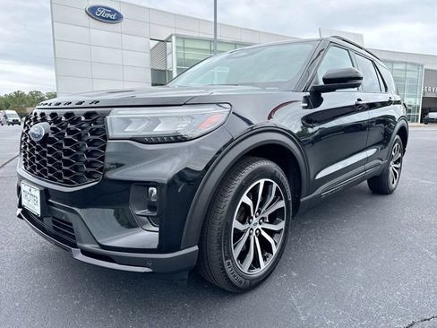 Certified 2025 Ford Explorer ST-Line AWD/4WD image 1