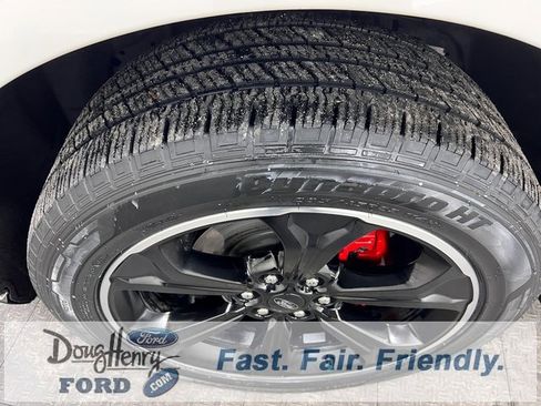 Used 2023 Ford Expedition Limited image 18