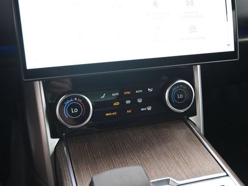 Used 2023 Land Rover Range Rover SE AWD/4WD image 20