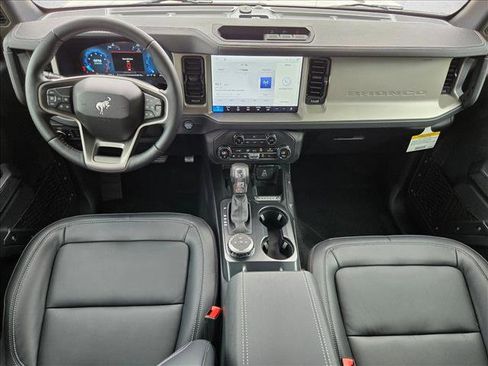 New 2026 Ford Bronco Outer Banks AWD/4WD image 15