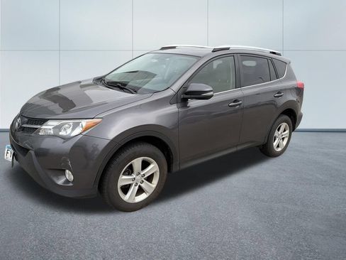 Used 2013 Toyota RAV4 XLE AWD/4WD image 3