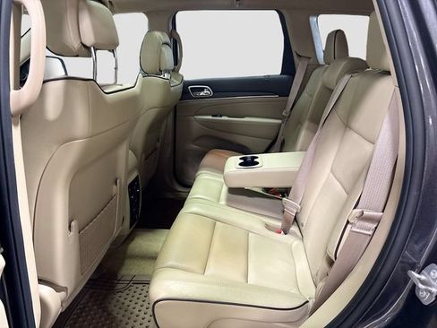 Used 2018 Jeep Grand Cherokee Overland AWD/4WD image 19