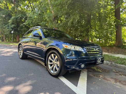 Used 2005 INFINITI FX35 AWD w/ (U01) Technology Pkg image 2