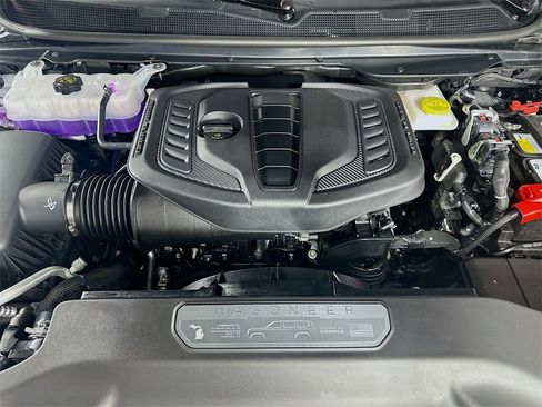 New 2025 Jeep Wagoneer L Series II w/ Convenience Group I image 18