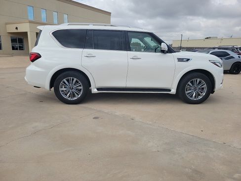 Used 2024 INFINITI QX80 Luxe AWD/4WD image 9