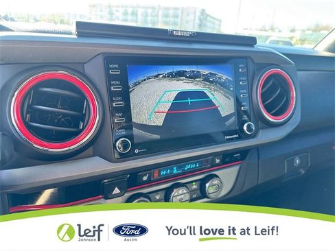 Used 2017 Toyota Tacoma TRD Off-Road image 26