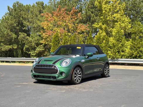 Used 2021 MINI Cooper S w/ 6.5" Touchscreen Package FWD image 10