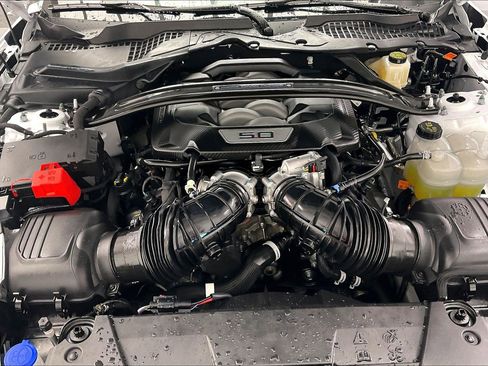Used 2025 Ford Mustang Dark Horse RWD image 9