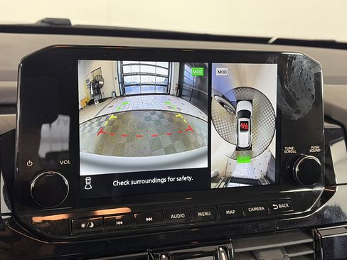 Certified 2025 Nissan Pathfinder SL w/ SL Premium Package image 23