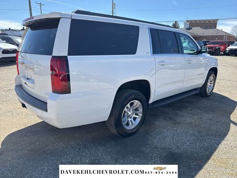 Used 2016 Chevrolet Suburban LT image 5