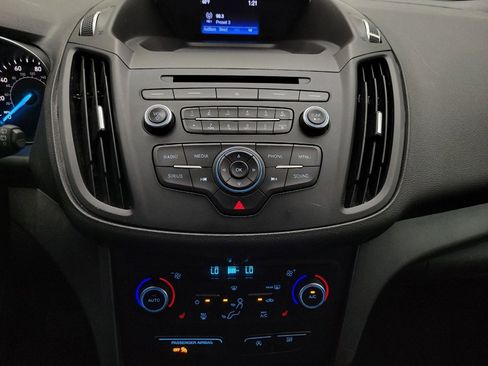 Used 2018 Ford Escape SE image 25