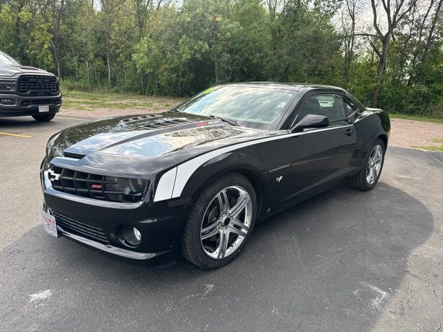 Used 2010 Chevrolet Camaro SS w/ RS Package RWD image 5