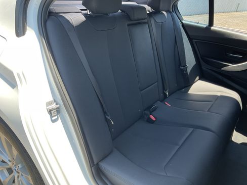 Used 2018 BMW 320i xDrive Sedan AWD/4WD image 20