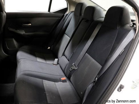 Used 2021 Nissan Sentra SV FWD image 13