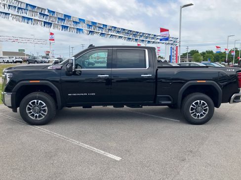 New 2026 GMC Sierra 2500 SLT AWD/4WD image 4