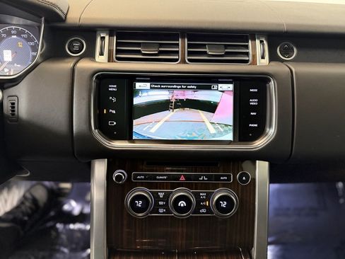 Used 2015 Land Rover Range Rover Supercharged image 19