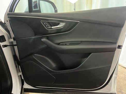 Used 2025 Audi Q7 2.0T Premium image 11