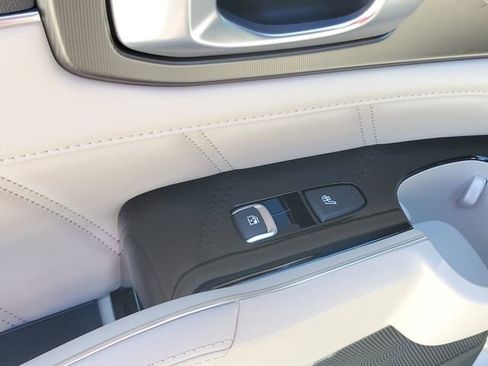 Certified 2026 Kia Sorento SX Prestige image 11