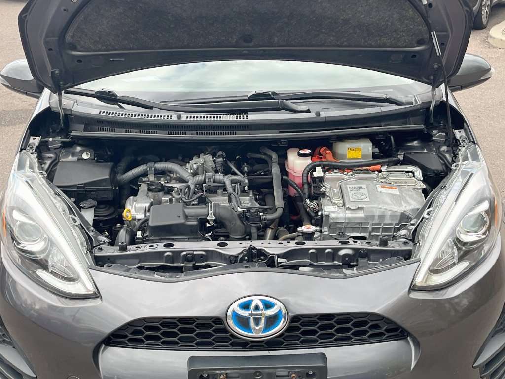 Used 2018 Toyota Prius C Two FWD image 27