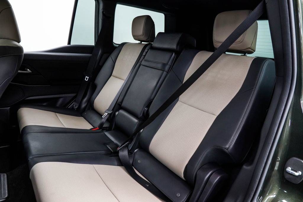 Used 2024 Lexus GX 550 AWD/4WD image 18