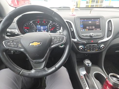 Used 2020 Chevrolet Equinox LT w/ Driver Convenience Package FWD image 14