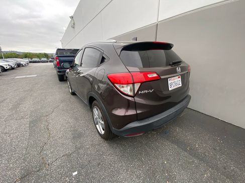 Used 2019 Honda HR-V EX image 4