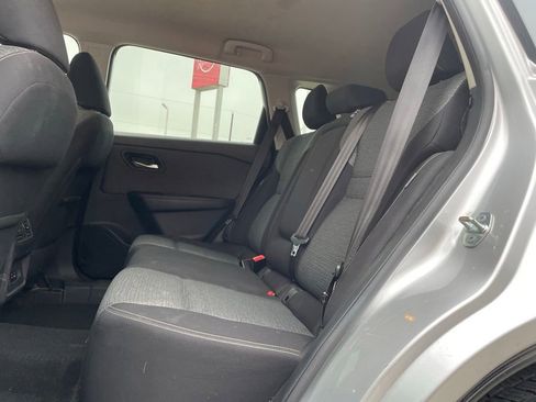 Certified 2021 Nissan Rogue SV FWD image 16