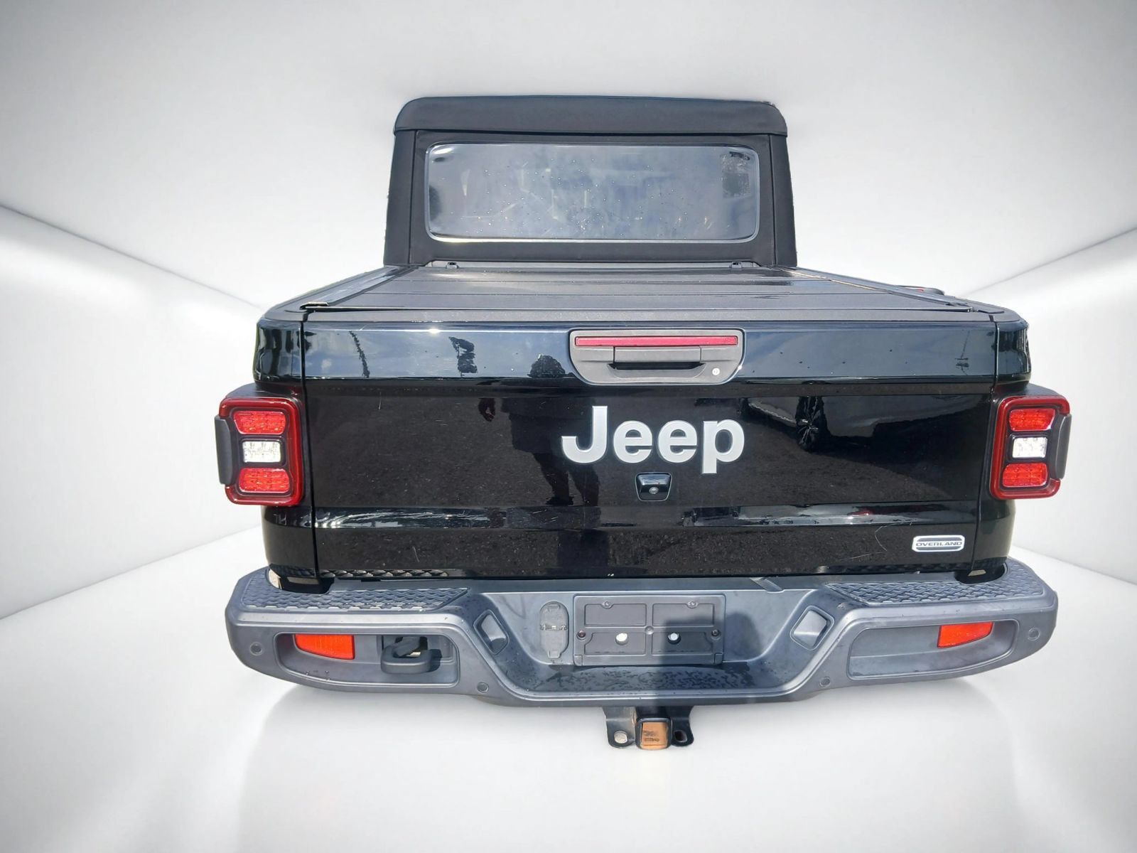 Used 2020 Jeep Gladiator Overland AWD/4WD image 4