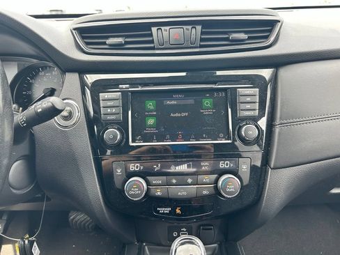 Used 2018 Nissan Rogue SL w/ Premium Package AWD/4WD image 24