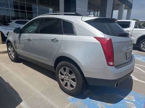 Used 2016 Cadillac SRX Luxury FWD image 4